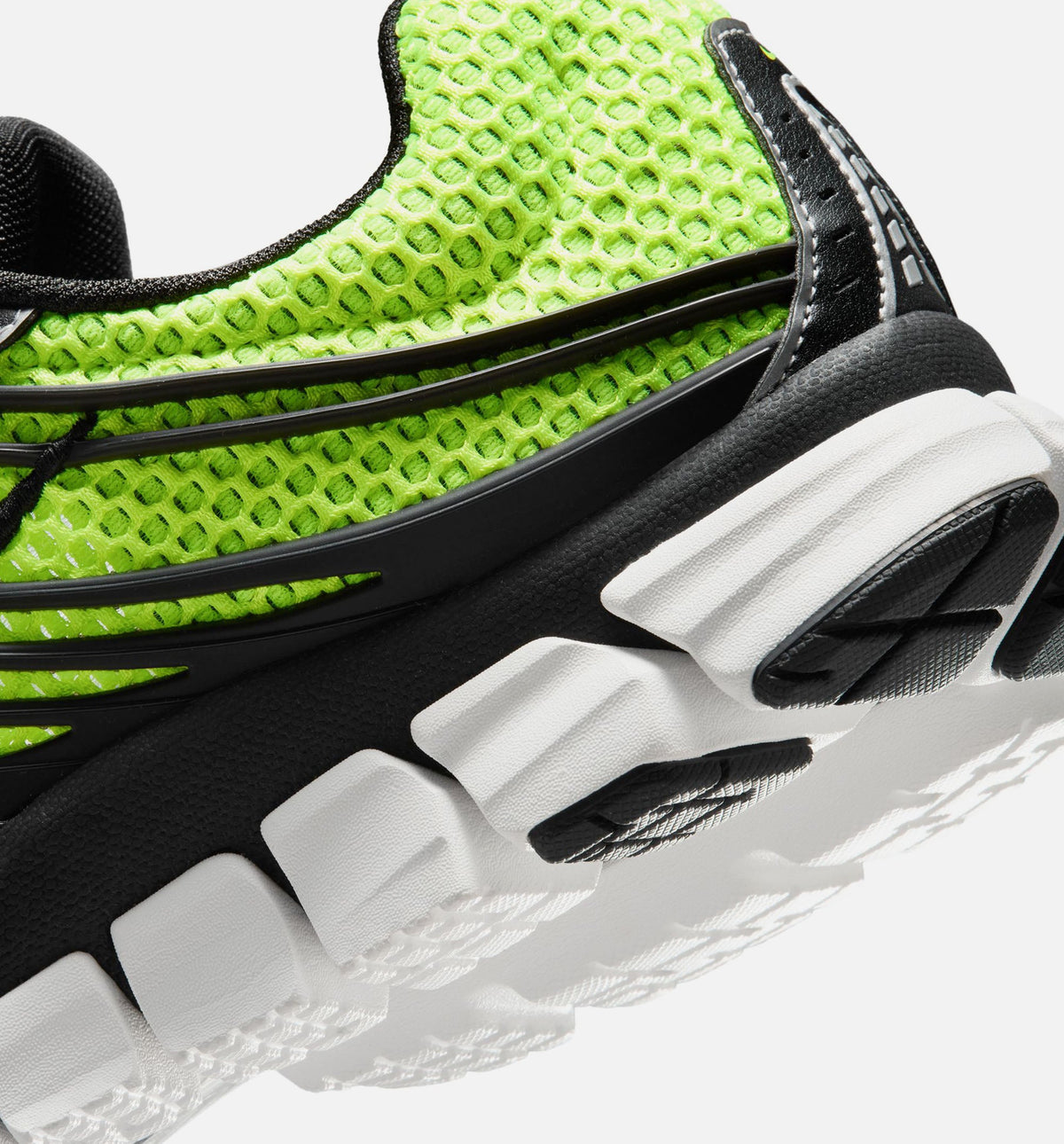 Zoom Skylon 11 Men's Running Shoe - Volt/Metallic Silver/Black/Light Smoke Grey