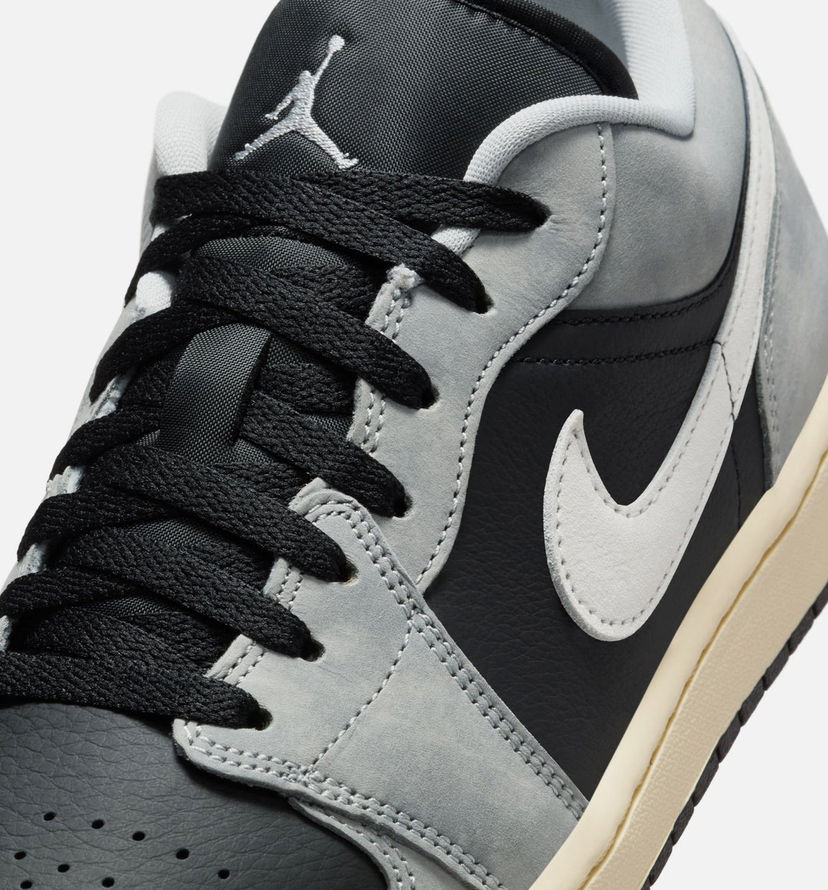 Air Jordan 1 Low SE Men's Lifestyle Shoe - Light Smoke Grey/White/Off Noir