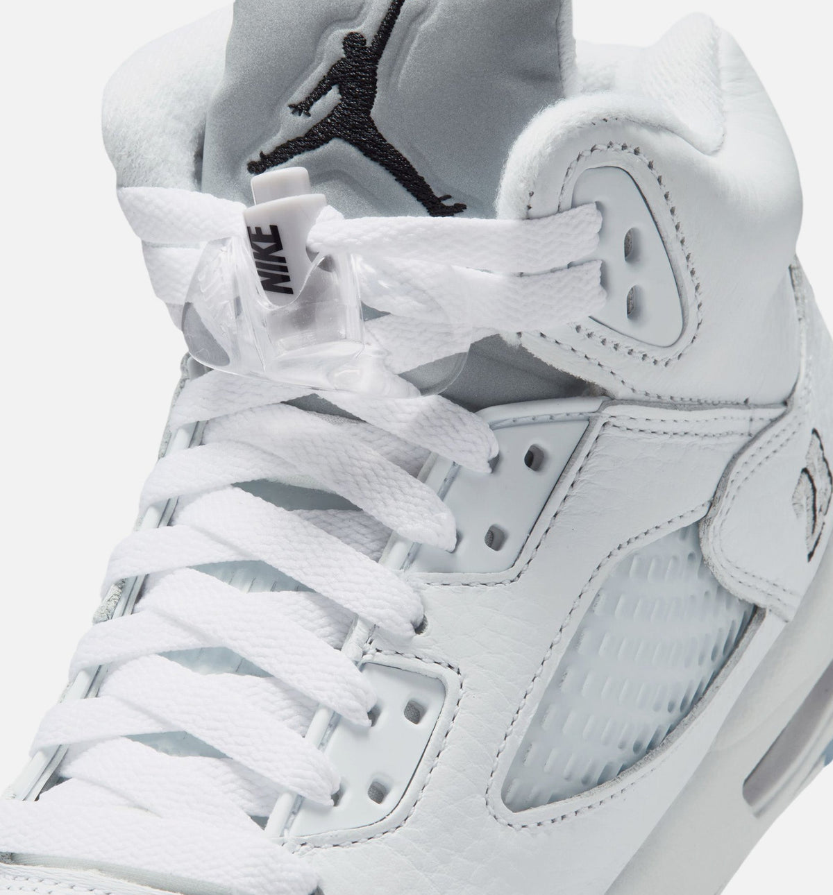 Air Jordan 5 Retro OG White Metallic Grade School Lifestyle Shoe - White/Black/Metallic Silver
