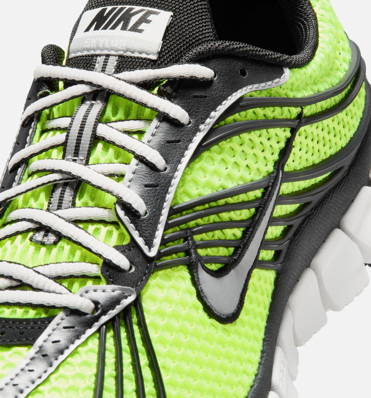 Zoom Skylon 11 Men's Running Shoe - Volt/Metallic Silver/Black/Light Smoke Grey